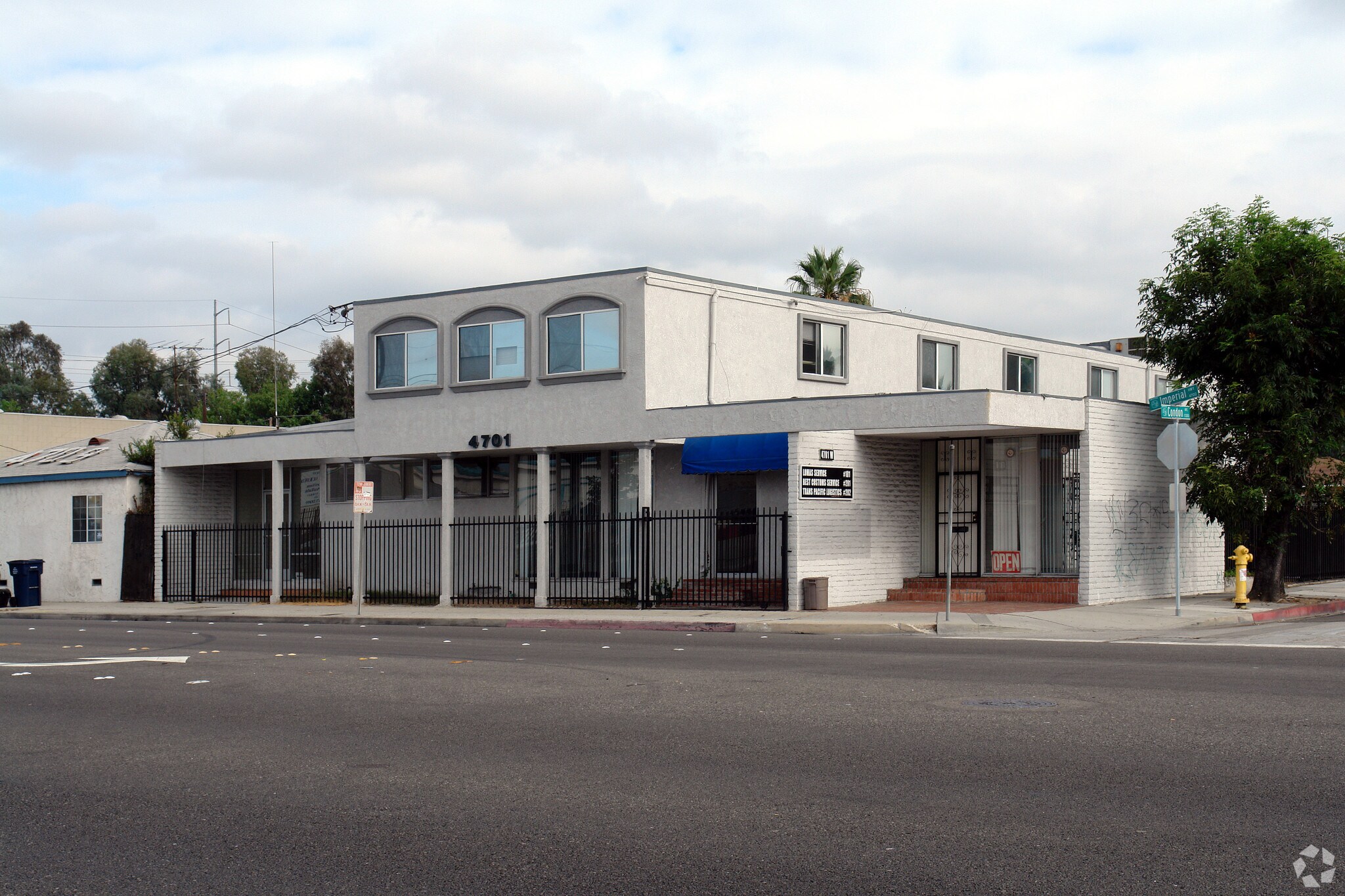 4701 W Imperial Hwy, Inglewood, CA 90304 OfficeRetail for Lease