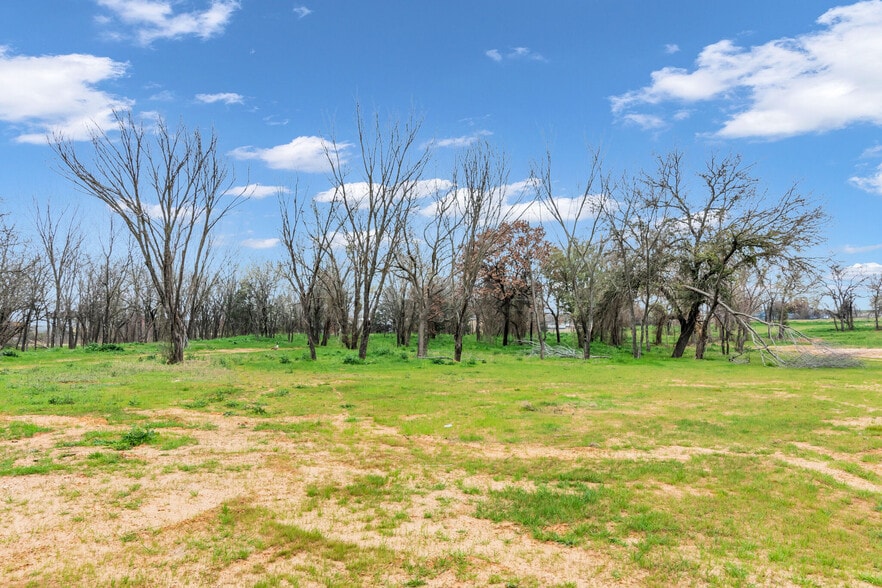 7205 Hudson Village Creek Rd, Kennedale, TX for sale - Building Photo - Image 3 of 15