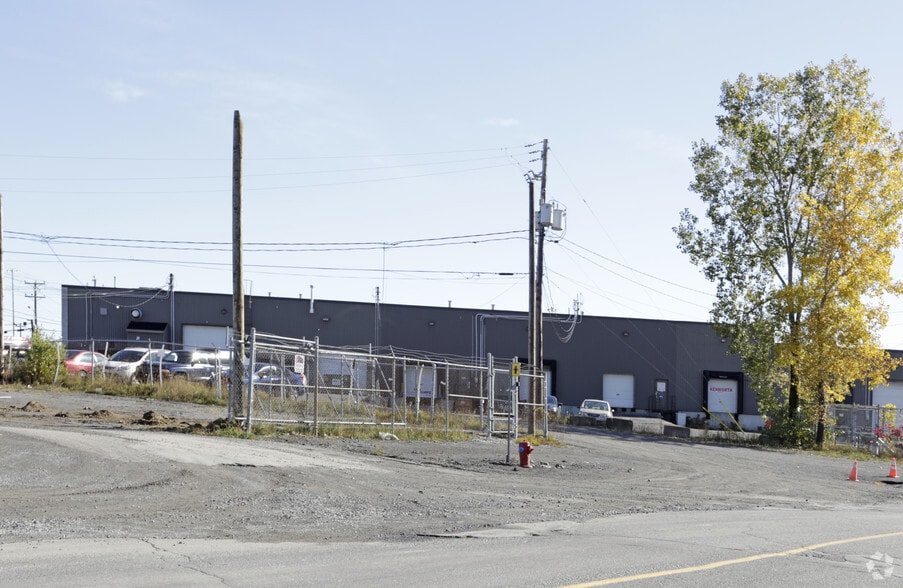 16 Rue John-F.-Kennedy, St-Jérôme, QC for sale - Building Photo - Image 2 of 2