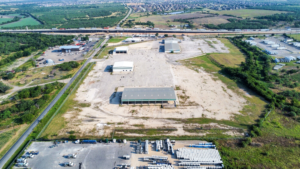 11226 IH-10 E, Converse, TX for lease - Building Photo - Image 3 of 6