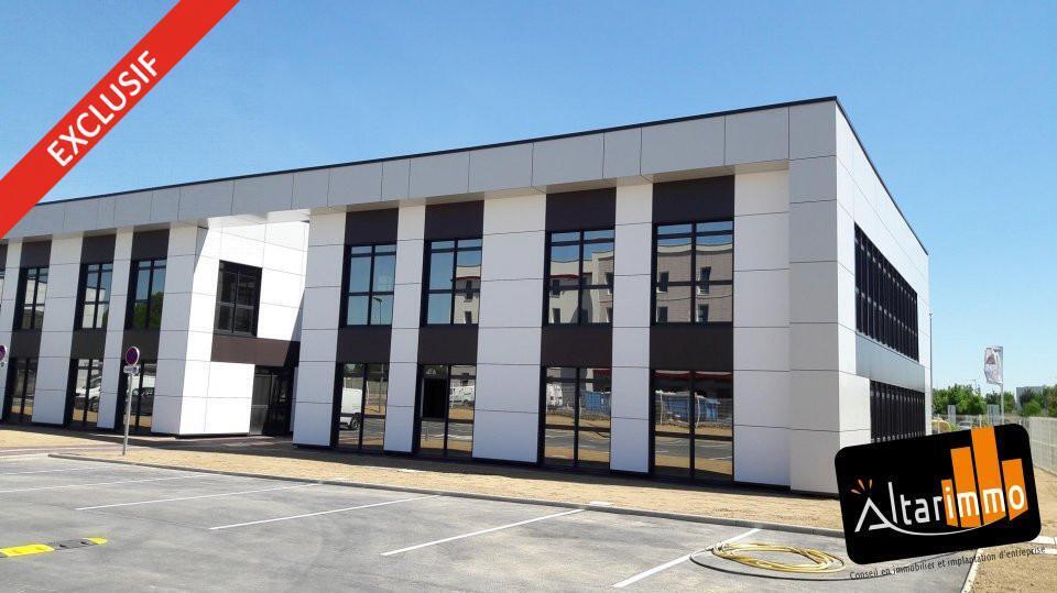 Office in Chartres for lease - Building Photo - Image 1 of 7