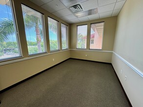 1000 SE Monterey Commons Blvd, Stuart, FL for lease Building Photo- Image 2 of 7