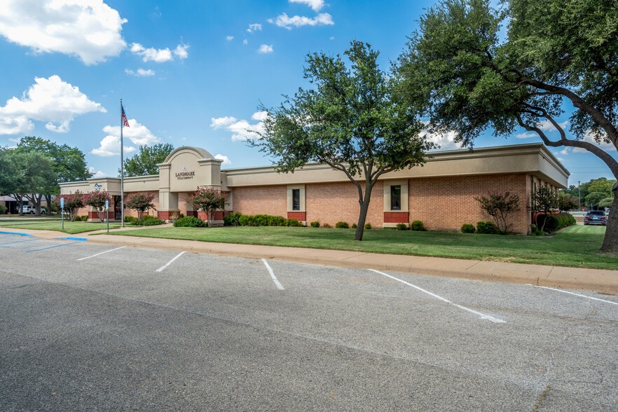 #1 Eureka Circle Ste 105, Wichita Falls, TX for lease - Primary Photo - Image 1 of 6