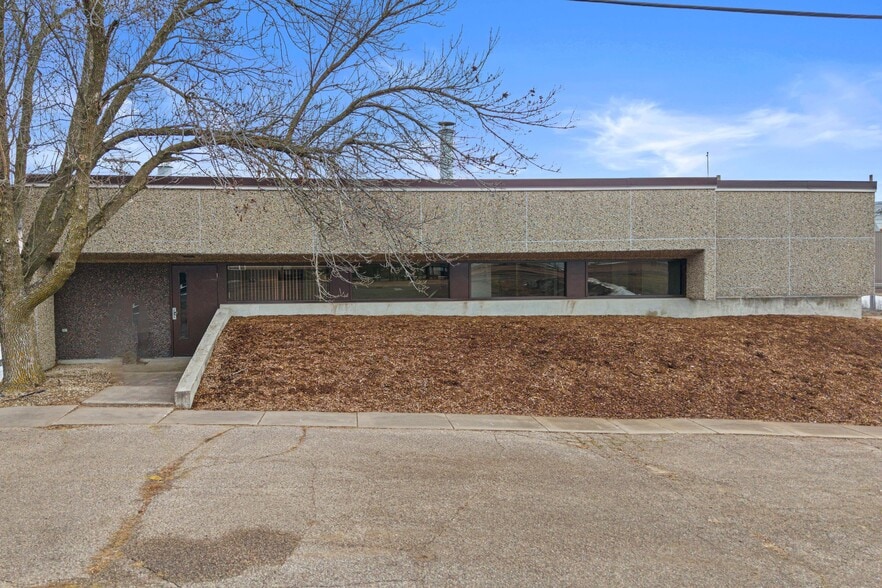 1431 N 2nd St, Wisconsin Rapids, WI for sale - Building Photo - Image 1 of 28