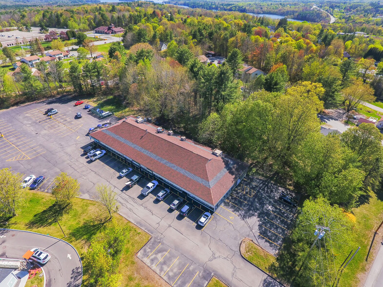 357 Main St, Winthrop, ME for sale - Building Photo - Image 1 of 1