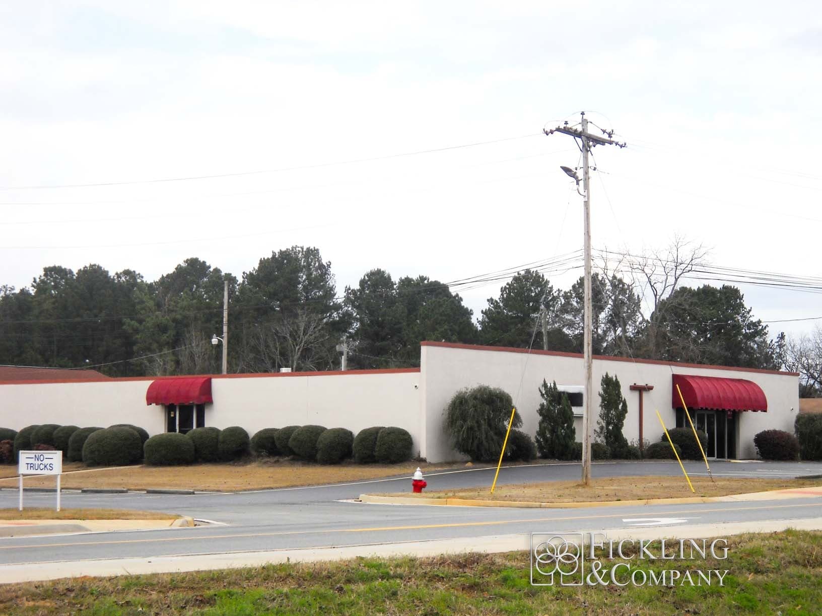 949 Carl Vison Parkway, Centerville, GA for lease Building Photo- Image 1 of 6