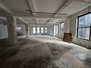 15 W 36th St, New York, NY for lease Building Photo- Image 1 of 4