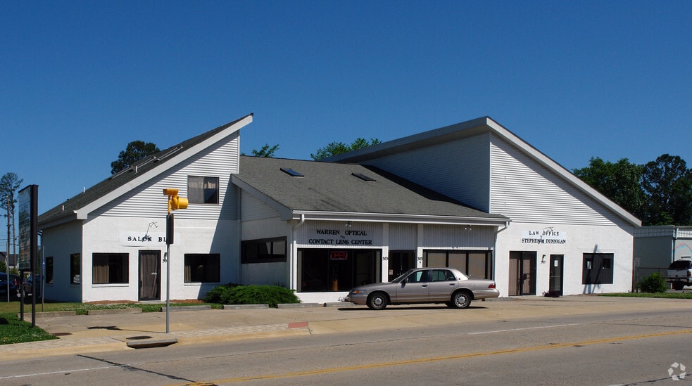 301-305 Main St, Newport News, VA for lease - Building Photo - Image 2 of 5