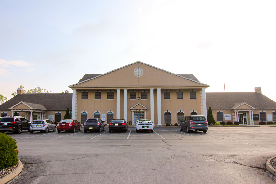 2859 Northpark Ave, Huntington, IN for lease - Building Photo - Image 3 of 9