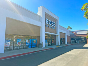 4687-4731 Telephone Rd, Ventura, CA for lease Building Photo- Image 2 of 7