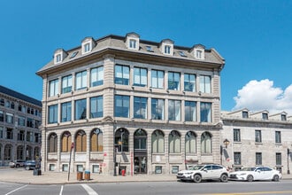 329 Rue de la Commune O, Montréal, QC for lease Building Photo- Image 2 of 6