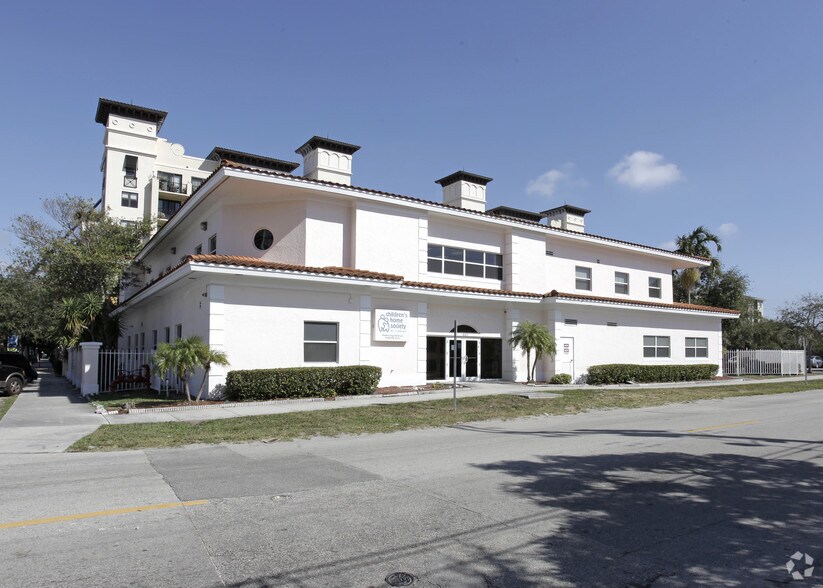 401 NE 4th St, Fort Lauderdale, FL for lease - Building Photo - Image 3 of 5