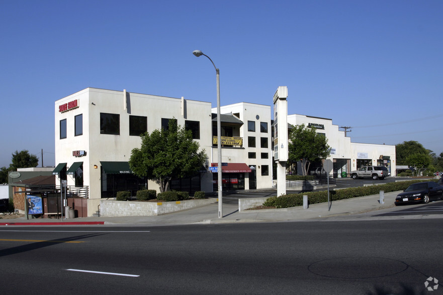 2525 Lake Ave, Altadena, CA for lease - Building Photo - Image 1 of 4