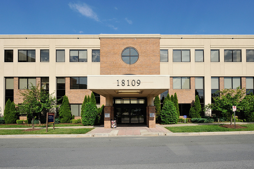 18101 Prince Phillip Dr, Olney, MD for lease - Building Photo - Image 1 of 9