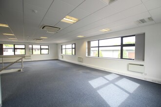 A1-A3 Endeavour Pl, Farnham for lease Interior Photo- Image 2 of 5