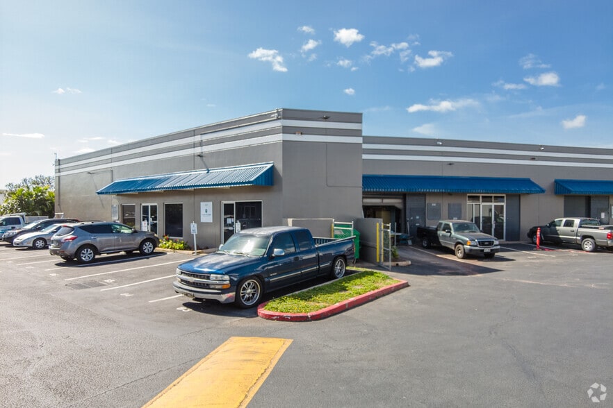 94-547 Ukee St, Waipahu, HI for sale - Primary Photo - Image 1 of 1