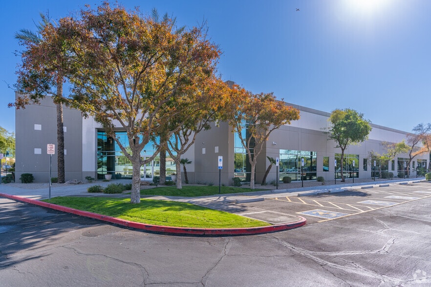 20401 N 29th Ave, Phoenix, AZ for lease - Building Photo - Image 2 of 20