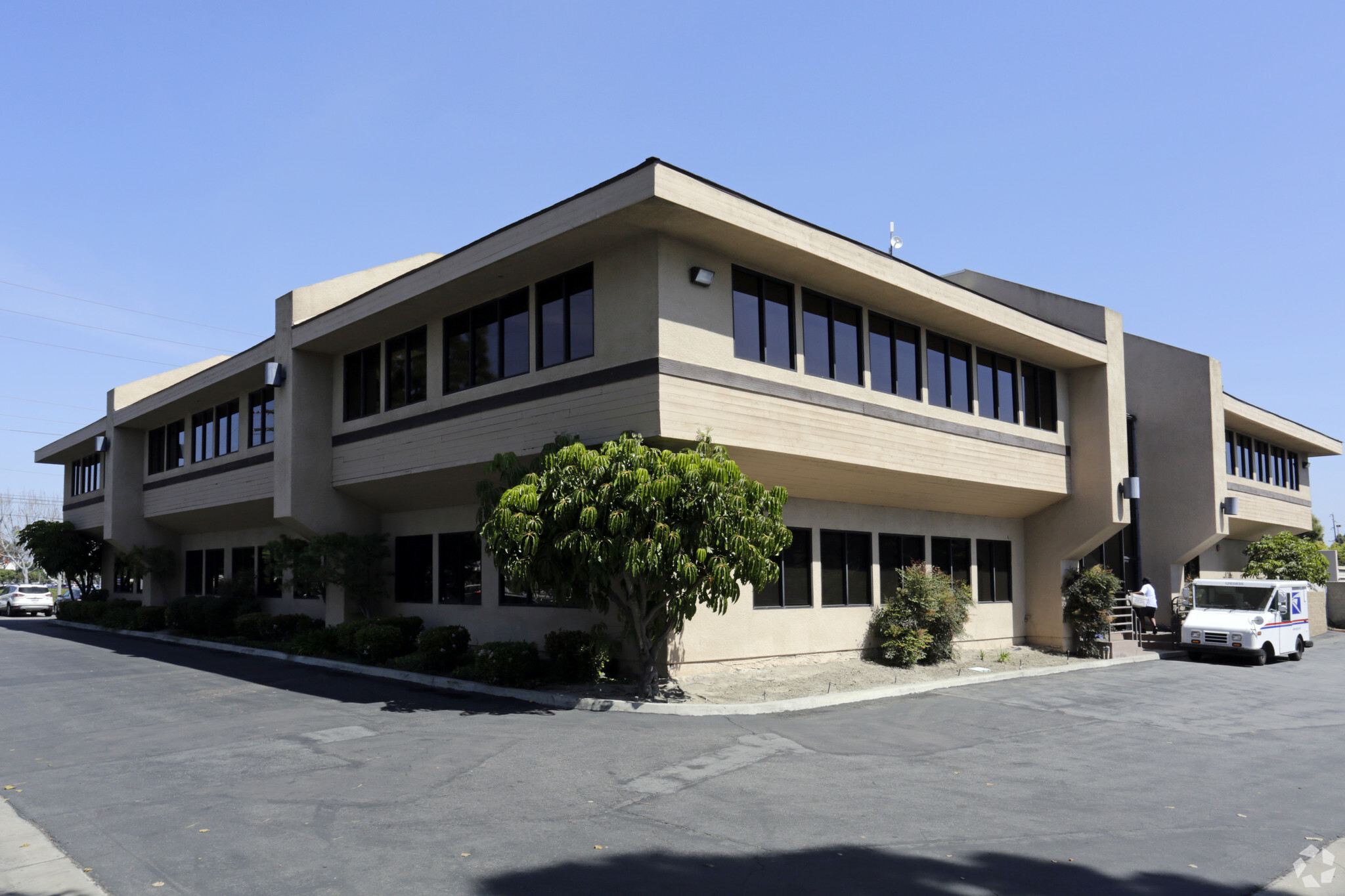 5500 Bolsa Ave, Huntington Beach, CA for lease Building Photo- Image 1 of 6