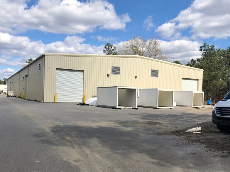 3241 Benchmark Dr, Ladson, SC for sale - Building Photo - Image 1 of 2