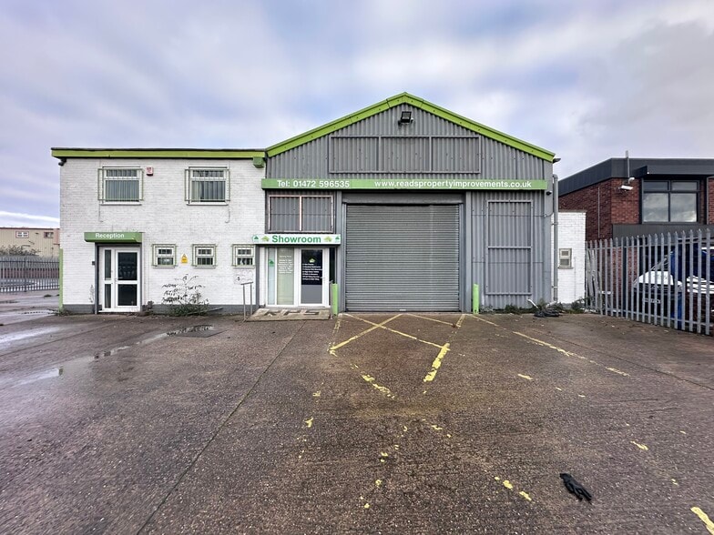 1A Spencer St, Grimsby for lease - Building Photo - Image 1 of 3