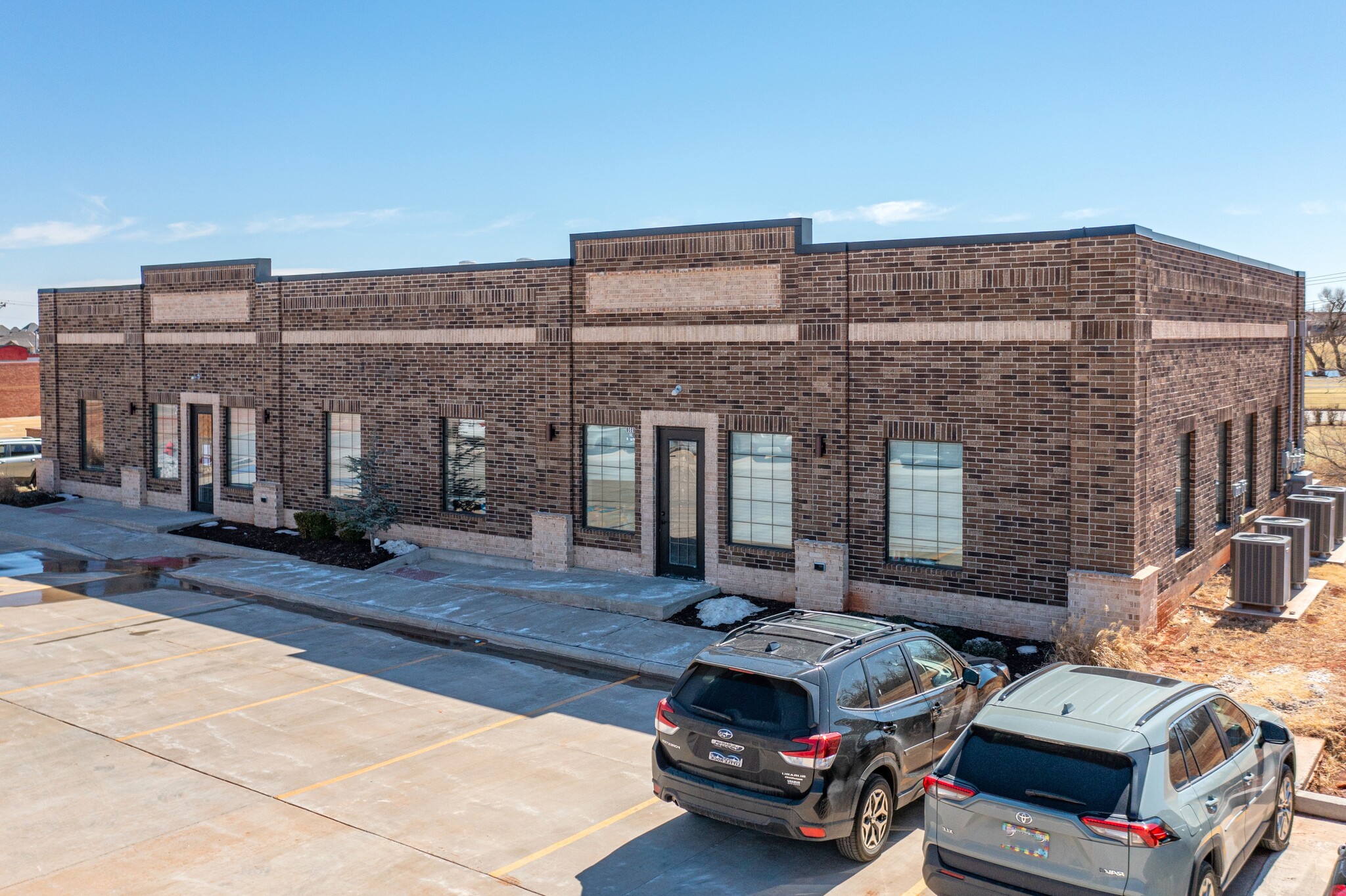 16542 N May Ave, Edmond, OK for lease Building Photo- Image 1 of 3