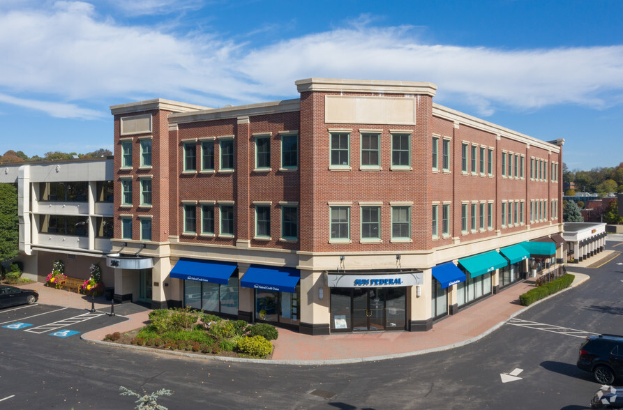 591-595 E Lancaster Ave, Radnor, PA for lease - Primary Photo - Image 1 of 11