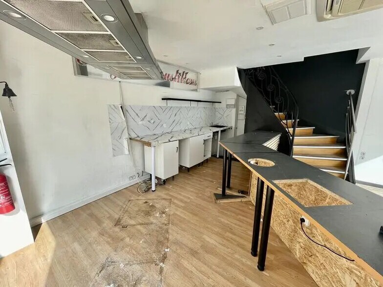 Retail in Rouen for lease - Interior Photo - Image 3 of 10