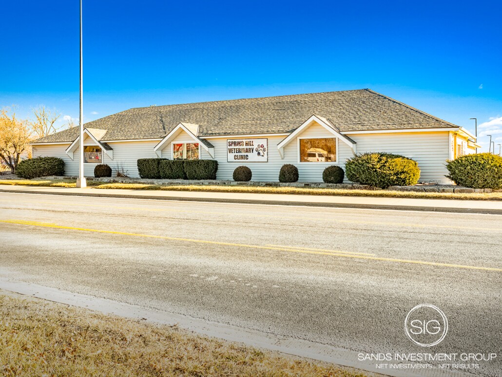 602 N Webster St N, Spring Hill, KS for sale Primary Photo- Image 1 of 1