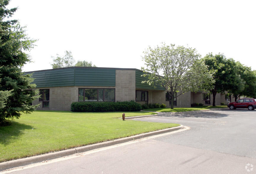 12903-12905 Pioneer Trl, Eden Prairie, MN for sale - Building Photo - Image 2 of 14