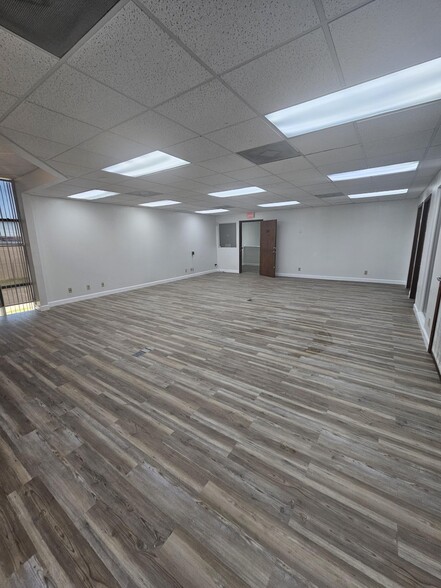 14110 Transportation Ave, Laredo, TX for lease - Building Photo - Image 3 of 8