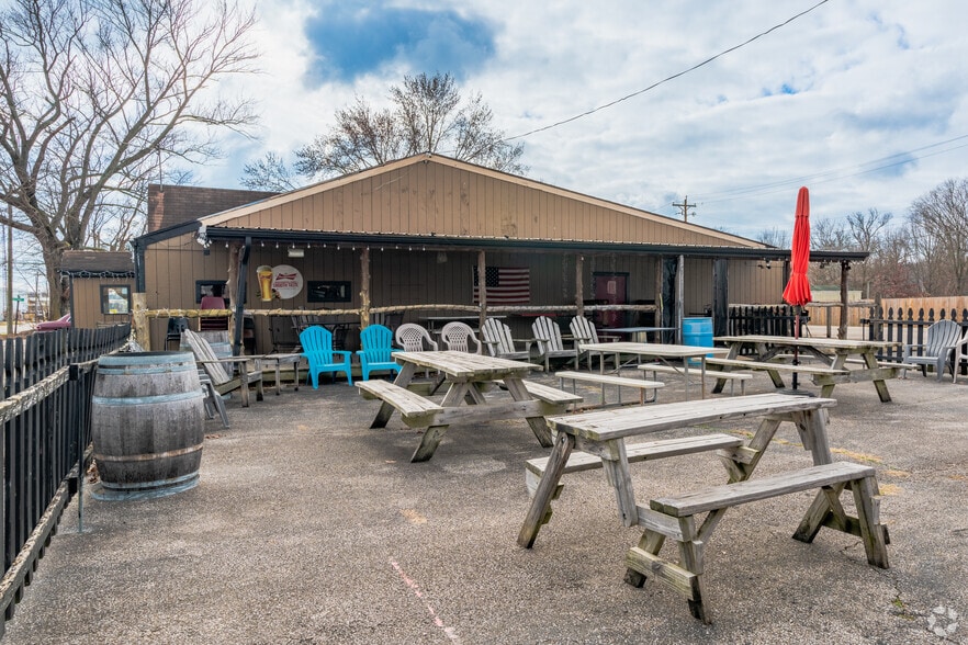 199 E Hwy 60, Pekin, IN for sale - Building Photo - Image 3 of 31