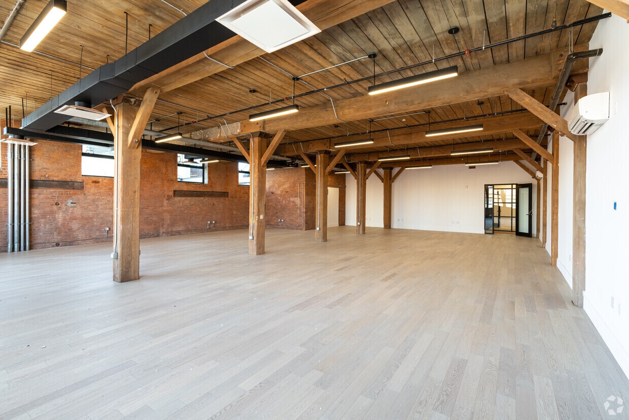 94 9th St, Brooklyn, NY 11215 Roulston House