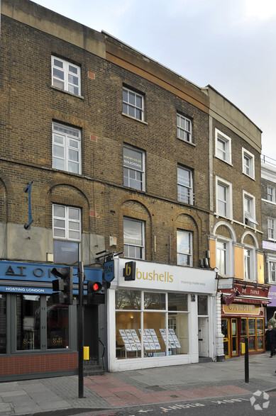 5-5A Clapham Common South Side, London for lease - Building Photo - Image 2 of 4