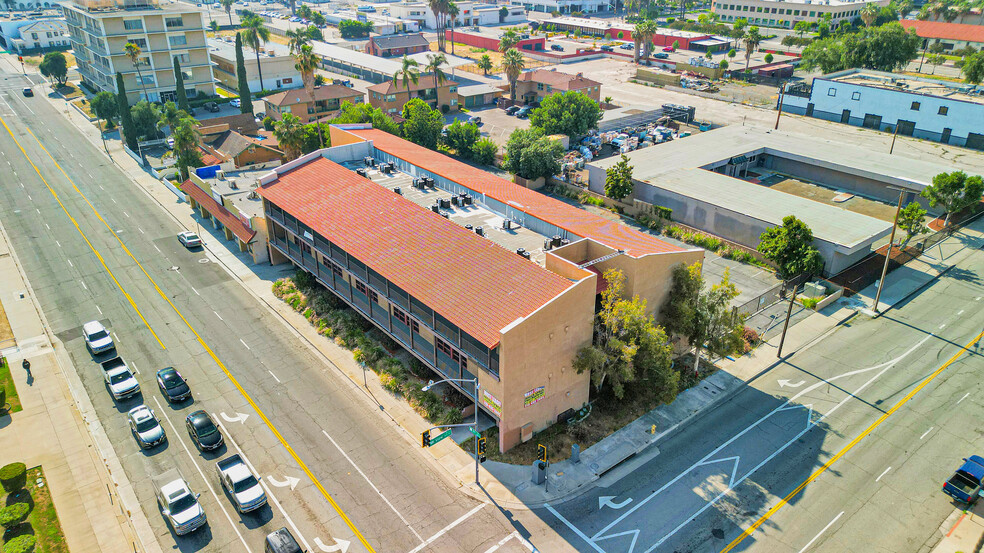 504 N Mountain View Ave, San Bernardino, CA for sale - Building Photo - Image 2 of 15