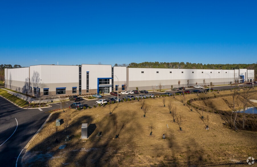 2301-2337 U.S. Hwy 70, Garner, NC for lease - Primary Photo - Image 3 of 7