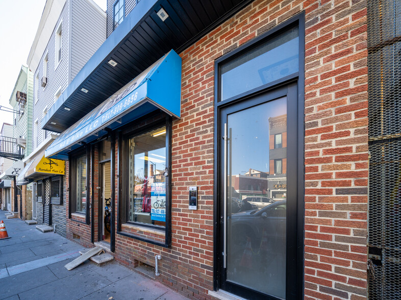 541 Newark Ave, Jersey City, NJ for sale - Building Photo - Image 2 of 36