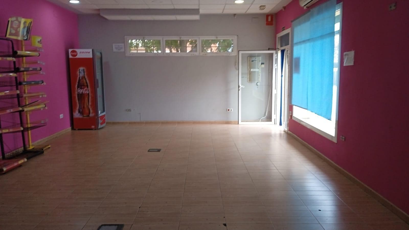 Retail in San Jorge for sale Building Photo- Image 1 of 7