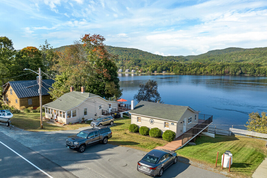 21 Unit Portfolio at Mascoma Lake, NH portfolio of 4 properties for sale on LoopNet.com - Building Photo - Image 3 of 86