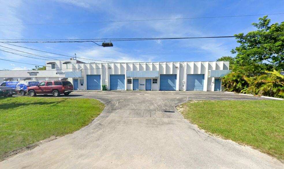 8891-8897 SW 129th St, Miami, FL for lease - Building Photo - Image 1 of 12