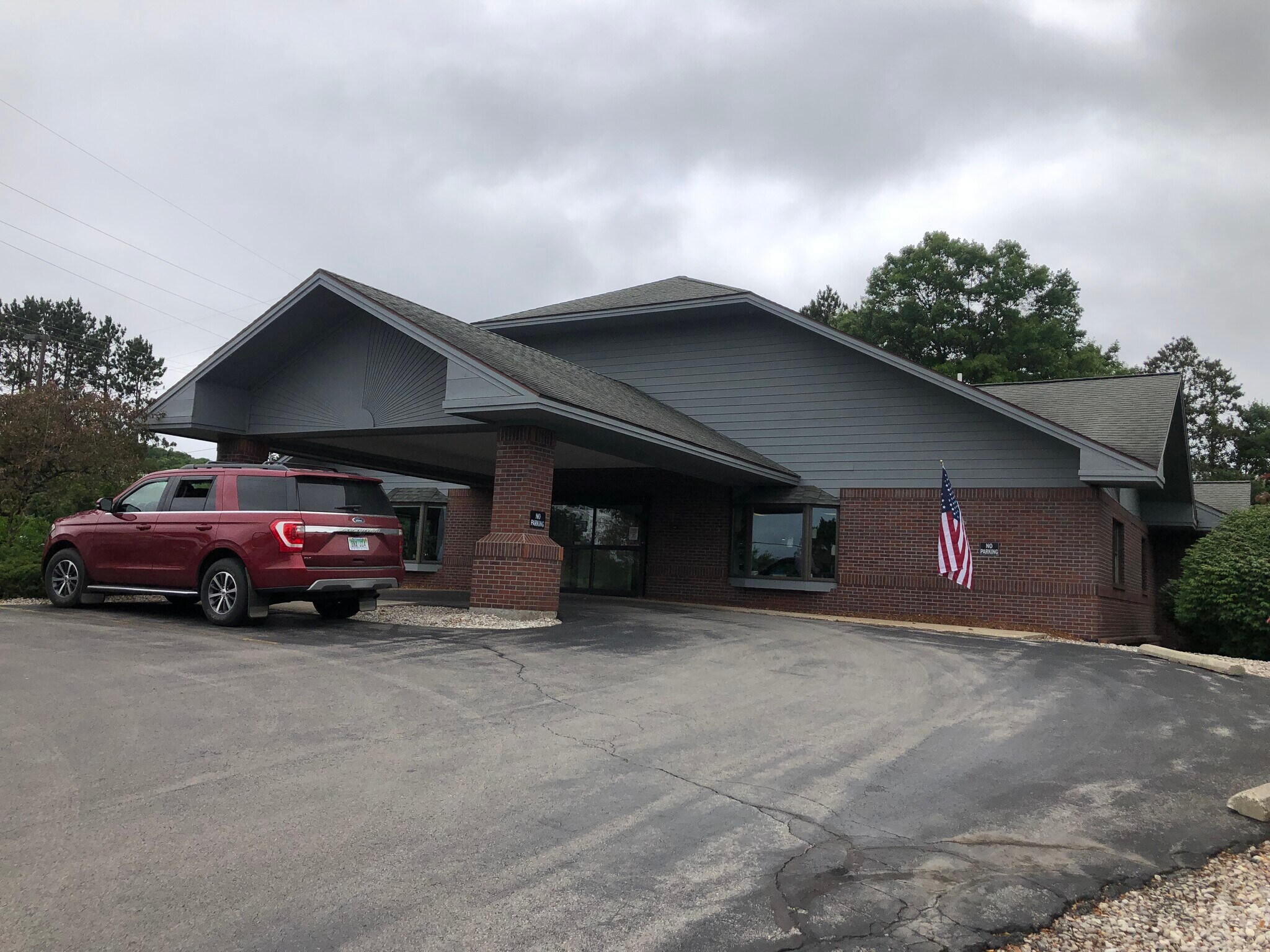 5199 N Royal Dr, Traverse City, MI for sale Primary Photo- Image 1 of 1