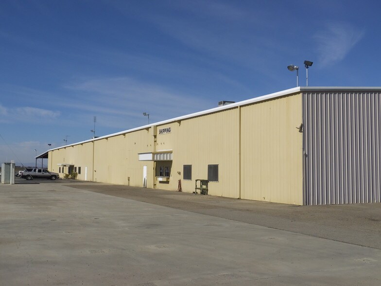 6869 N Washoe Ave, Firebaugh, CA 93622