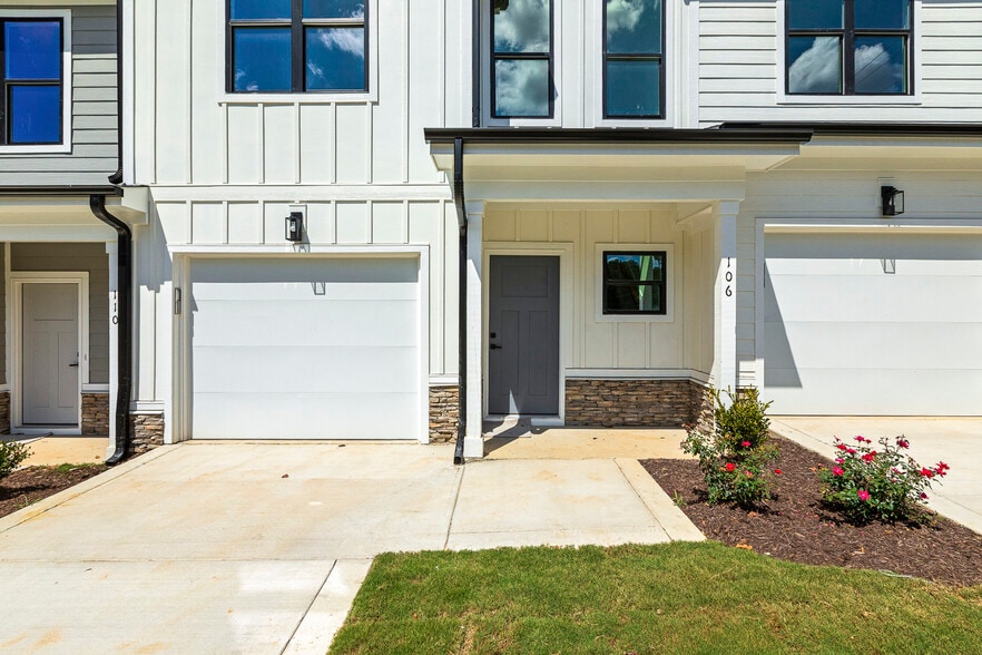 114 Chella Ct, Sanford, NC for sale - Building Photo - Image 3 of 38