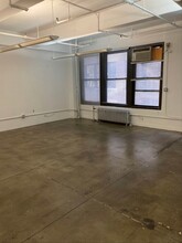 242 W 30th St, New York, NY for lease Interior Photo- Image 2 of 3