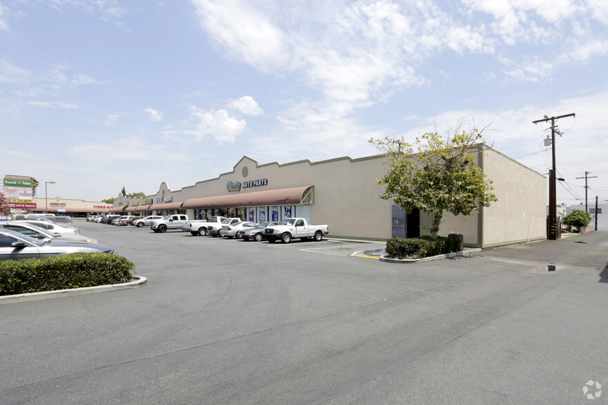 15700-15766 Bellflower Blvd, Bellflower, CA for sale - Primary Photo - Image 1 of 1