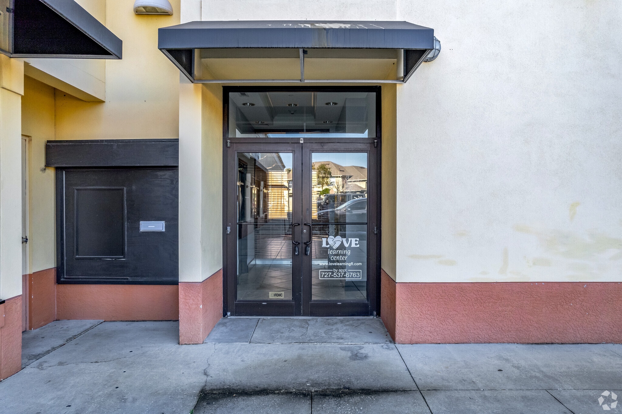 8200-8250 66th St N, Pinellas Park, FL for lease Building Photo- Image 1 of 8