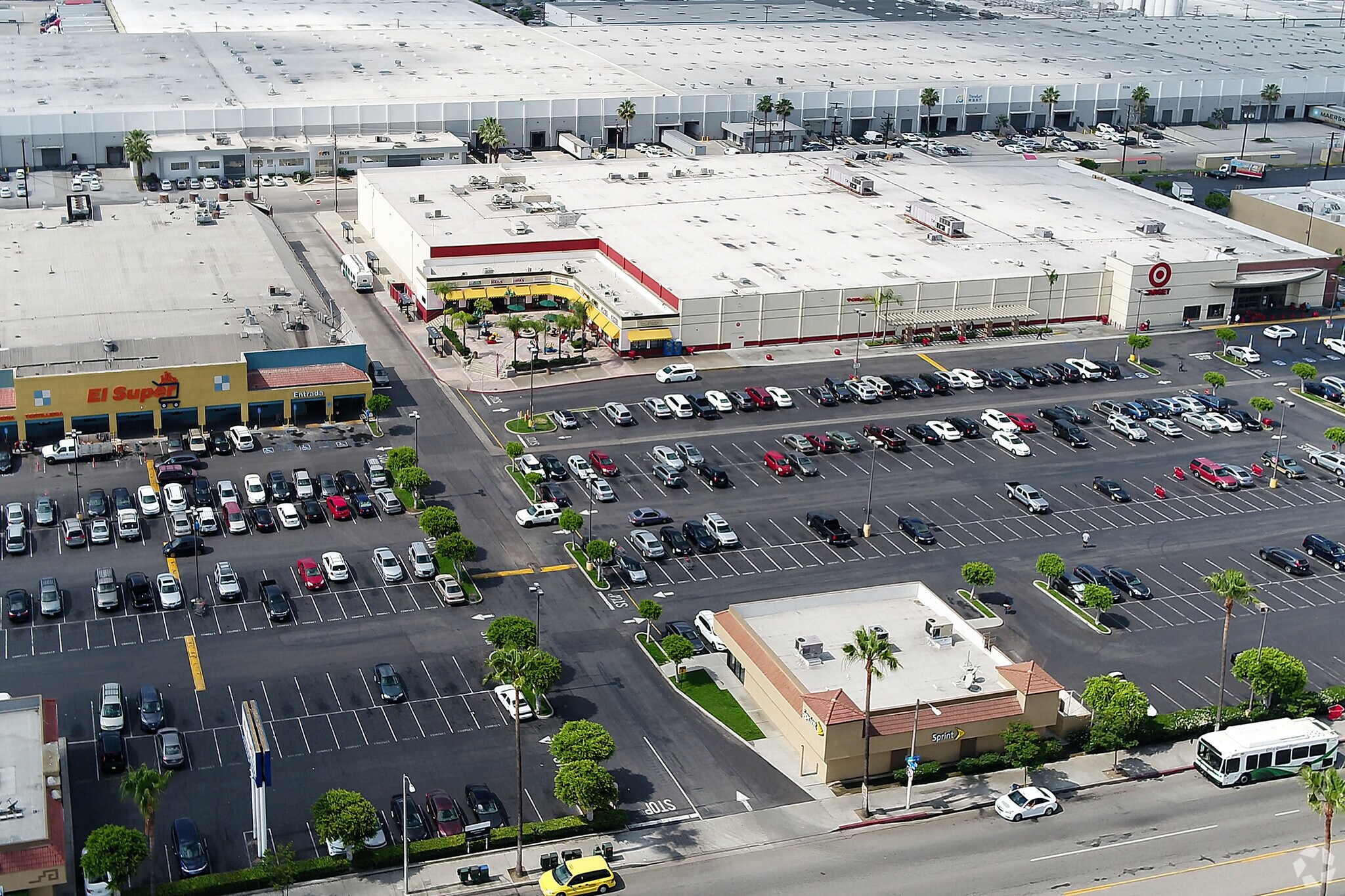 56465704 Whittier Blvd, Commerce, CA 90022 ANCHORED BY TARGET, EL