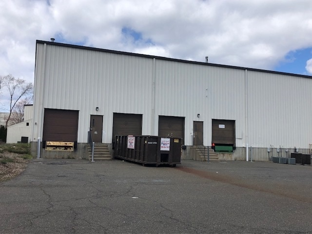 45 Connair Rd, Orange, CT for lease - Building Photo - Image 3 of 27