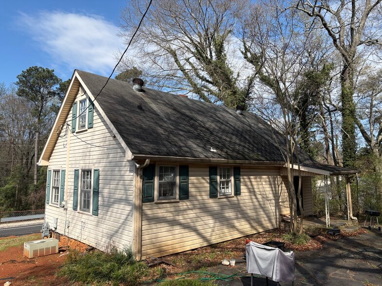 115 Barnett Shoals Rd, Athens, GA for sale - Building Photo - Image 3 of 5