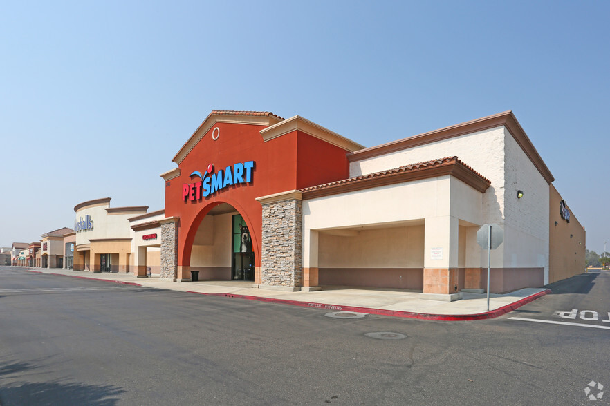 110-288 N 12th Ave, Hanford, CA for sale - Building Photo - Image 1 of 1