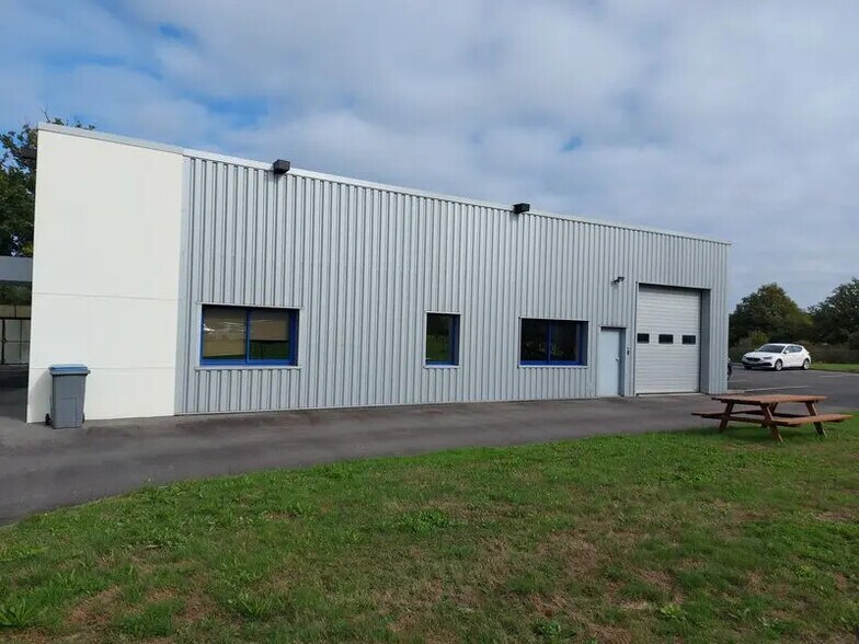 Flex in Treillières for lease - Building Photo - Image 3 of 6